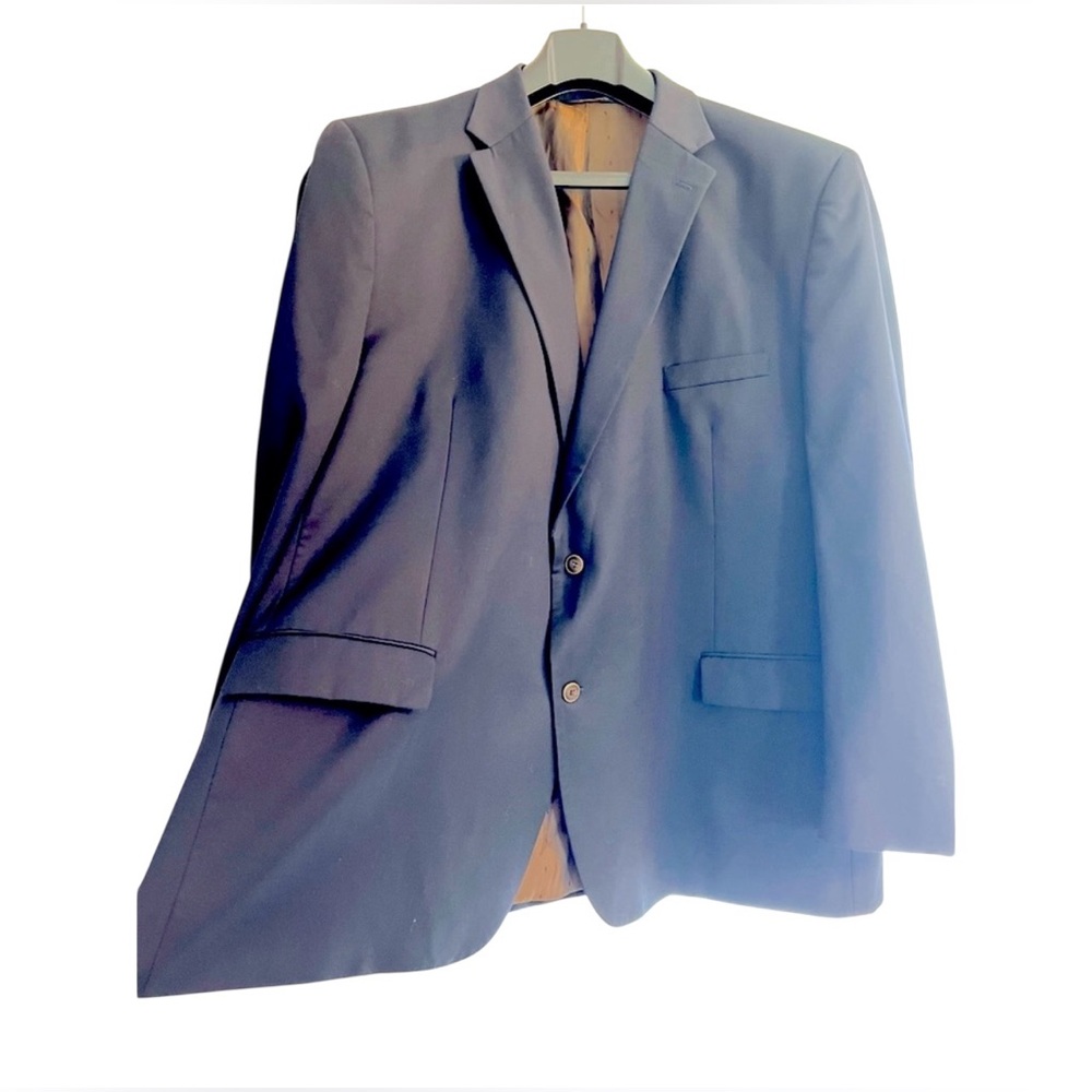 Navy Joseph & Feiss Sport Coat. Pre-owned. Big & Tall.